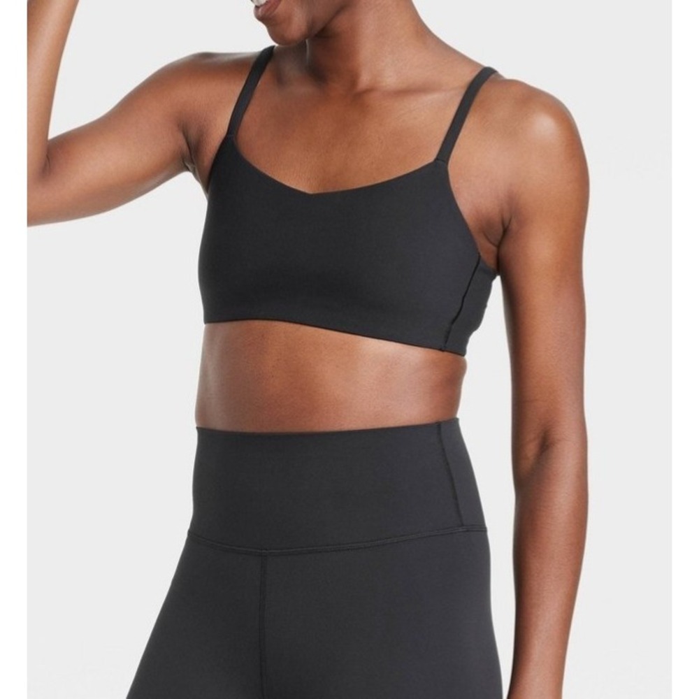 All In Motion Sports Bra Womens XS Black Everyday Soft Light Support Strappy